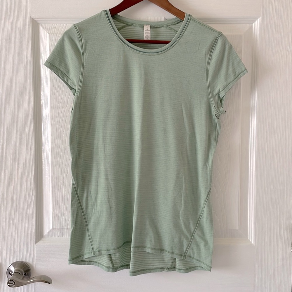 Lululemon Mint Green Workout Tee